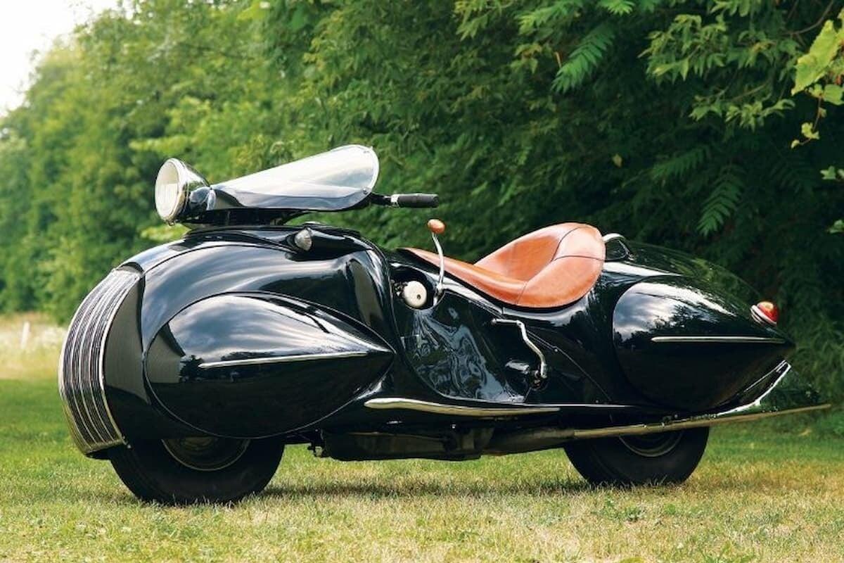 The Henderson KJ Streamline 2 (1930): A Pioneer of Aerodynamic Motorcycle Design