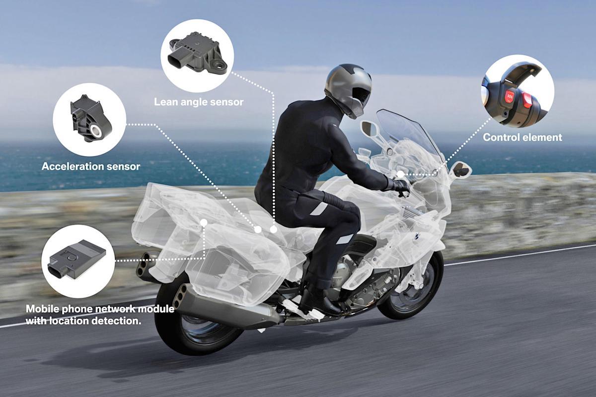 BMW has the first smart emergency system for motorcycles