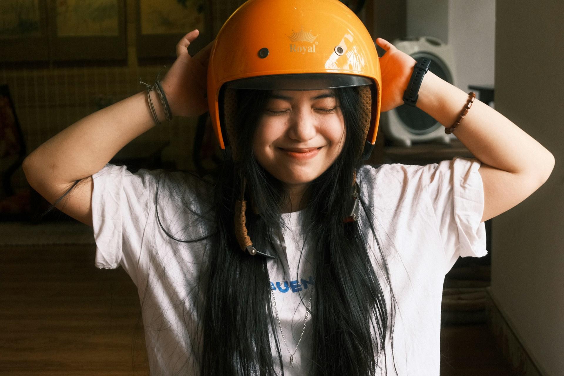 Three-quarter or open-face type of helmet